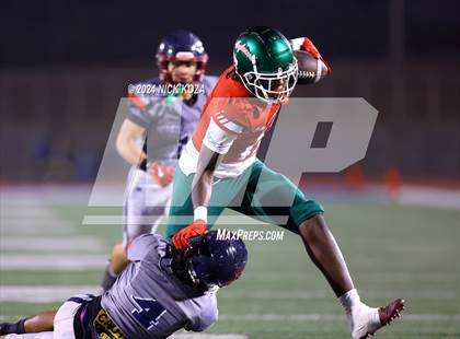 Thumbnail 2 in Inglewood vs. Leuzinger photogallery.