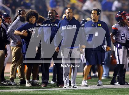 Thumbnail 2 in Inglewood vs. Leuzinger photogallery.