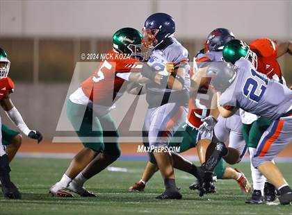 Thumbnail 2 in Inglewood vs. Leuzinger photogallery.