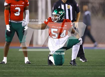 Thumbnail 2 in Inglewood vs. Leuzinger photogallery.