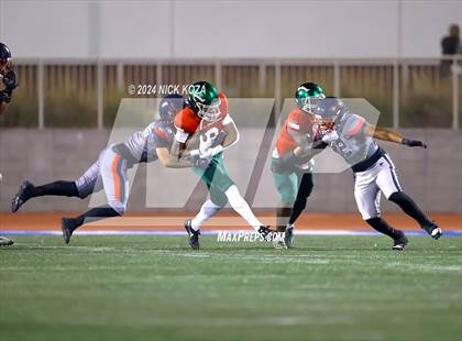 Thumbnail 2 in Inglewood vs. Leuzinger photogallery.
