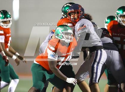 Thumbnail 2 in Inglewood vs. Leuzinger photogallery.