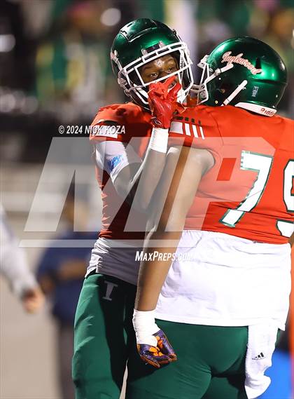 Thumbnail 1 in Inglewood vs. Leuzinger photogallery.