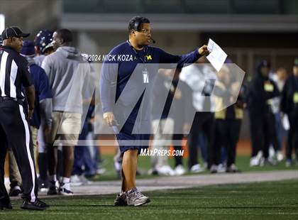Thumbnail 3 in Inglewood vs. Leuzinger photogallery.