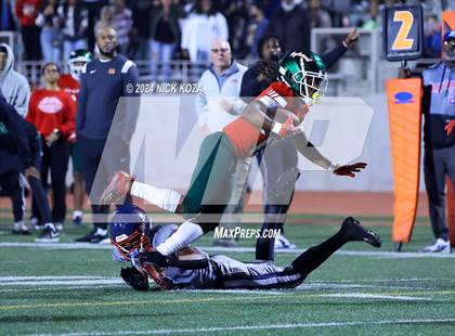 Thumbnail 3 in Inglewood vs. Leuzinger photogallery.
