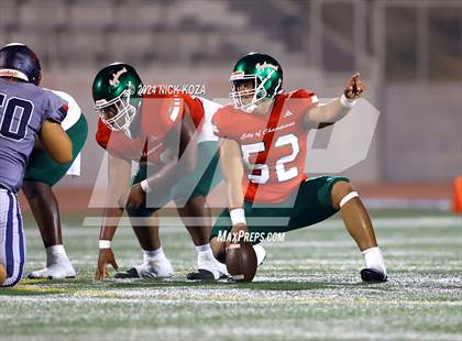 Thumbnail 1 in Inglewood vs. Leuzinger photogallery.