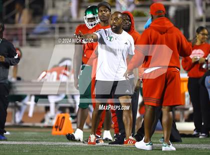 Thumbnail 2 in Inglewood vs. Leuzinger photogallery.
