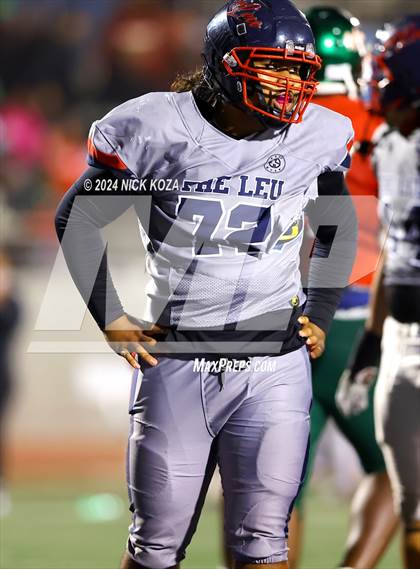 Thumbnail 2 in Inglewood vs. Leuzinger photogallery.