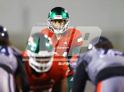 Thumbnail 3 in Inglewood vs. Leuzinger photogallery.