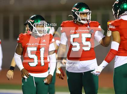 Thumbnail 3 in Inglewood vs. Leuzinger photogallery.