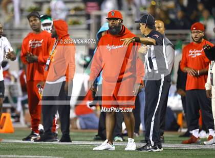 Thumbnail 1 in Inglewood vs. Leuzinger photogallery.
