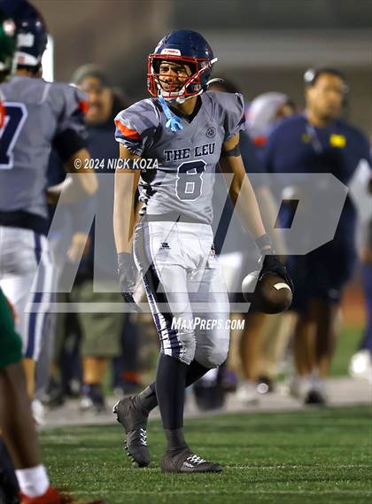 Thumbnail 3 in Inglewood vs. Leuzinger photogallery.
