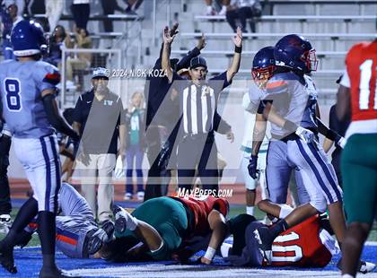 Thumbnail 3 in Inglewood vs. Leuzinger photogallery.