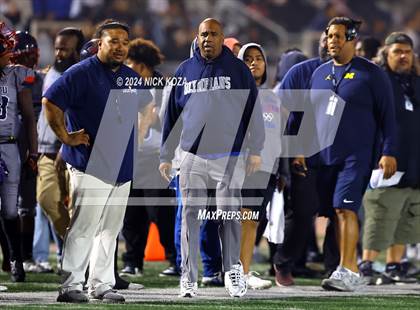 Thumbnail 3 in Inglewood vs. Leuzinger photogallery.