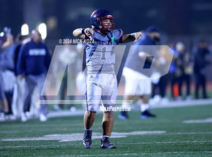 Thumbnail 3 in Inglewood vs. Leuzinger photogallery.