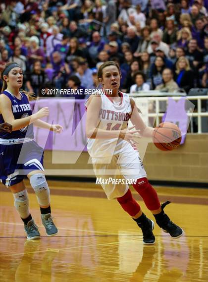 Thumbnail 2 in Pottsboro vs. Mt. Vernon photogallery.