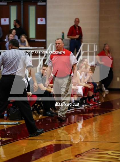 Thumbnail 3 in Pottsboro vs. Mt. Vernon photogallery.