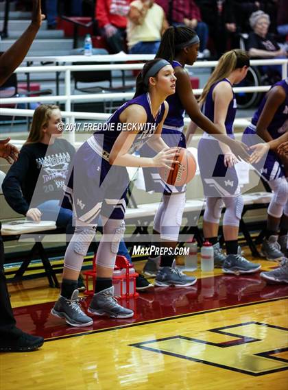Thumbnail 2 in Pottsboro vs. Mt. Vernon photogallery.