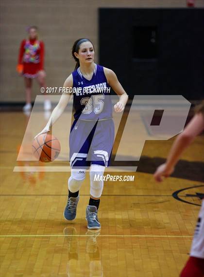 Thumbnail 2 in Pottsboro vs. Mt. Vernon photogallery.