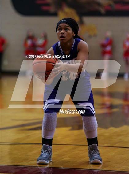 Thumbnail 2 in Pottsboro vs. Mt. Vernon photogallery.