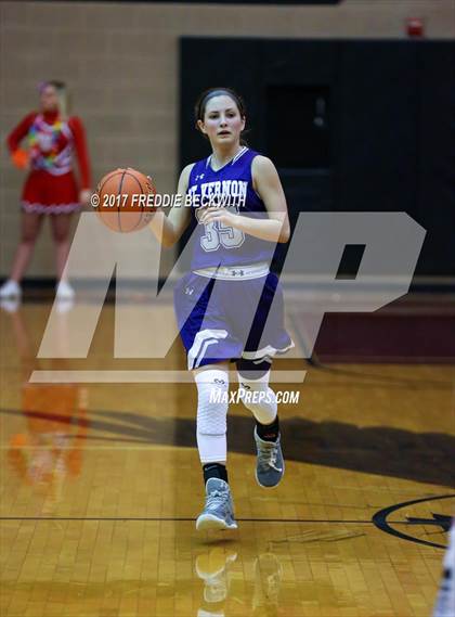 Thumbnail 1 in Pottsboro vs. Mt. Vernon photogallery.