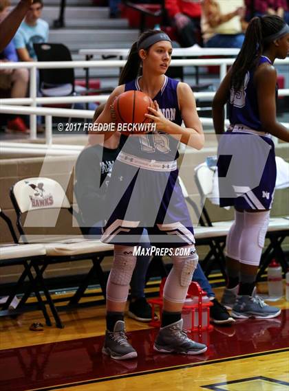 Thumbnail 1 in Pottsboro vs. Mt. Vernon photogallery.