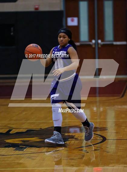 Thumbnail 3 in Pottsboro vs. Mt. Vernon photogallery.