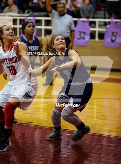 Thumbnail 1 in Pottsboro vs. Mt. Vernon photogallery.