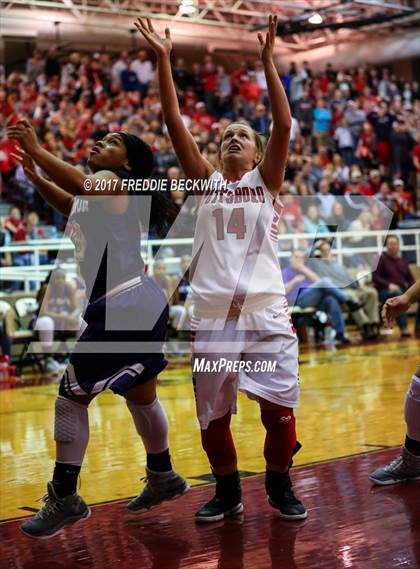 Thumbnail 3 in Pottsboro vs. Mt. Vernon photogallery.