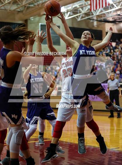 Thumbnail 2 in Pottsboro vs. Mt. Vernon photogallery.