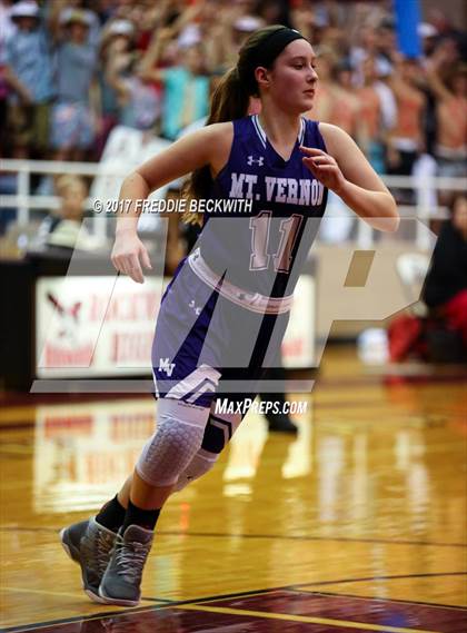 Thumbnail 1 in Pottsboro vs. Mt. Vernon photogallery.