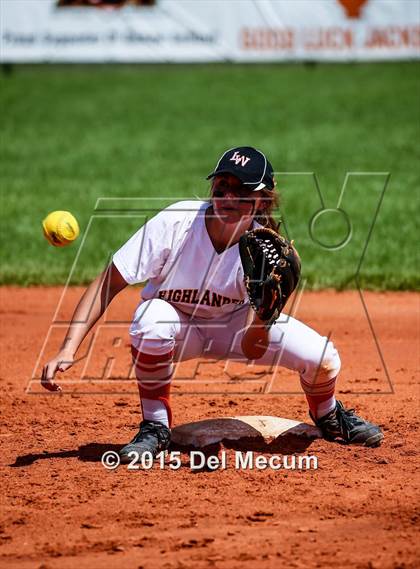 Thumbnail 2 in West Nassau vs. Lake Wales photogallery.