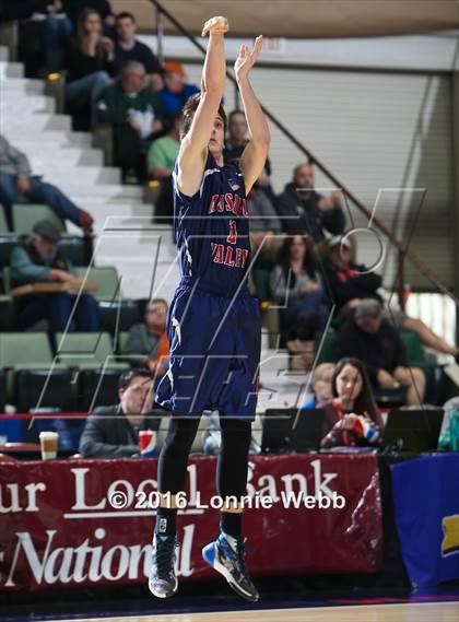 Thumbnail 1 in Middle Early College vs. AuSable Valley (NYSPHSAA Class C Semifinal) photogallery.