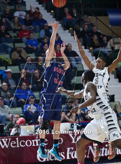 Thumbnail 3 in Middle Early College vs. AuSable Valley (NYSPHSAA Class C Semifinal) photogallery.