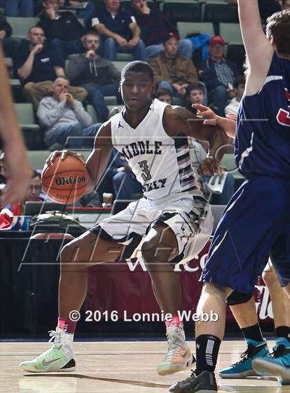 Thumbnail 2 in Middle Early College vs. AuSable Valley (NYSPHSAA Class C Semifinal) photogallery.