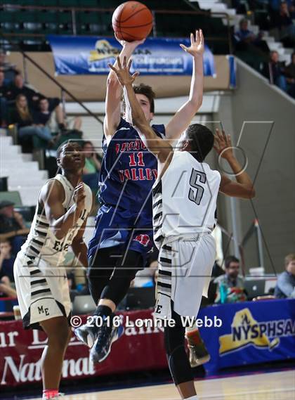 Thumbnail 2 in Middle Early College vs. AuSable Valley (NYSPHSAA Class C Semifinal) photogallery.