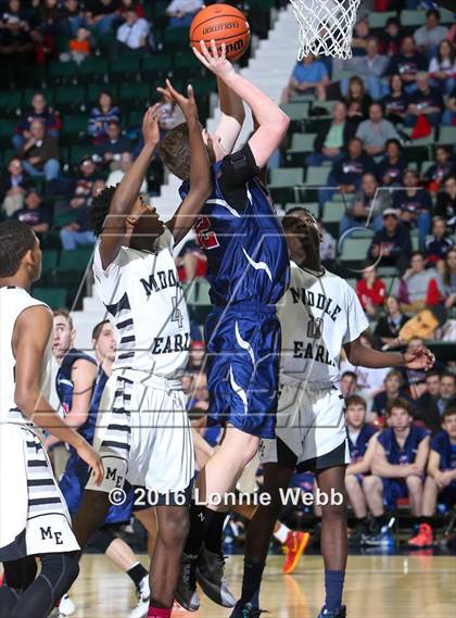 Thumbnail 3 in Middle Early College vs. AuSable Valley (NYSPHSAA Class C Semifinal) photogallery.