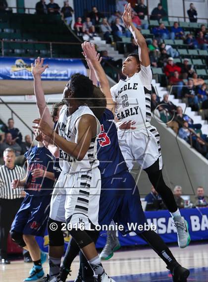 Thumbnail 1 in Middle Early College vs. AuSable Valley (NYSPHSAA Class C Semifinal) photogallery.