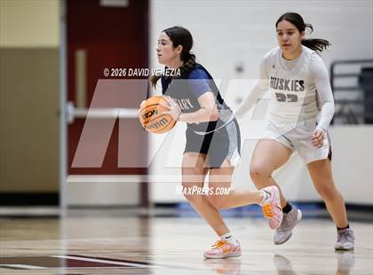 Thumbnail 1 in JV: Perry @ Hamilton photogallery.