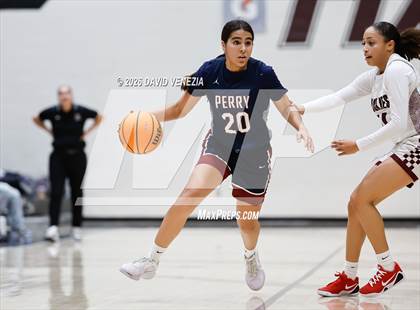 Thumbnail 1 in JV: Perry @ Hamilton photogallery.