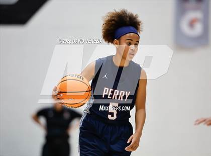 Thumbnail 2 in JV: Perry @ Hamilton photogallery.