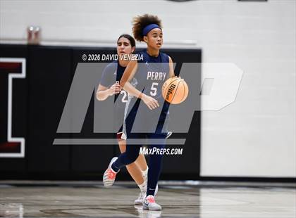 Thumbnail 1 in JV: Perry @ Hamilton photogallery.