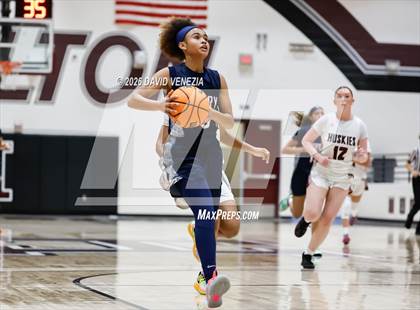 Thumbnail 3 in JV: Perry @ Hamilton photogallery.