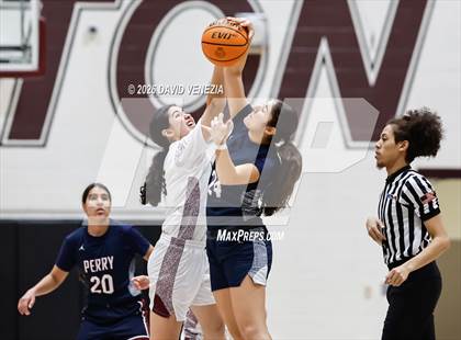 Thumbnail 1 in JV: Perry @ Hamilton photogallery.