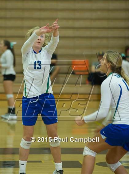 Thumbnail 2 in Hamilton vs Xavier (Gilbert Invitational) photogallery.