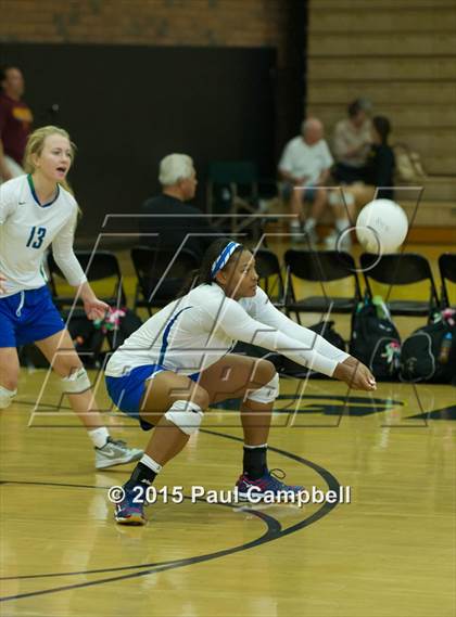 Thumbnail 3 in Hamilton vs Xavier (Gilbert Invitational) photogallery.