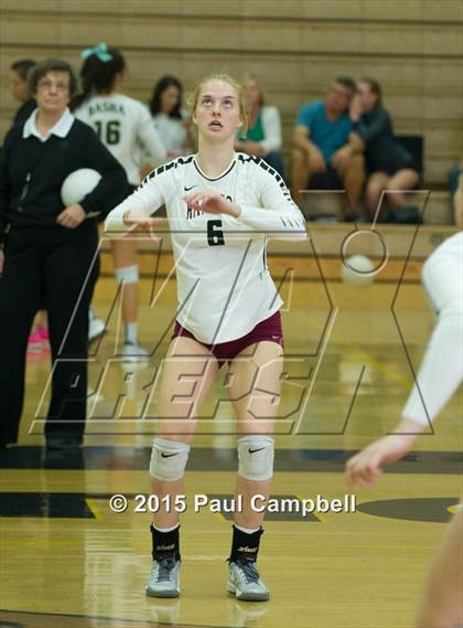Thumbnail 3 in Hamilton vs Xavier (Gilbert Invitational) photogallery.