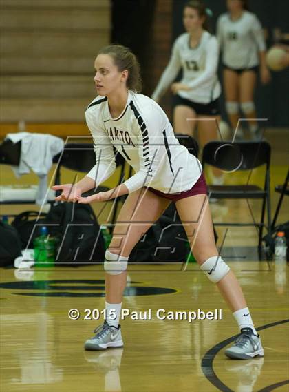 Thumbnail 3 in Hamilton vs Xavier (Gilbert Invitational) photogallery.