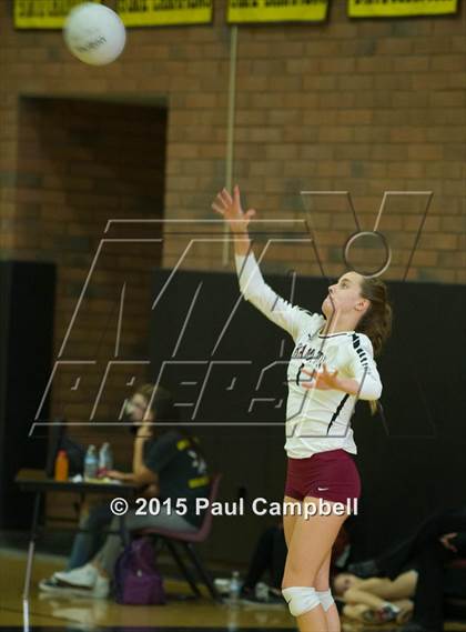 Thumbnail 3 in Hamilton vs Xavier (Gilbert Invitational) photogallery.