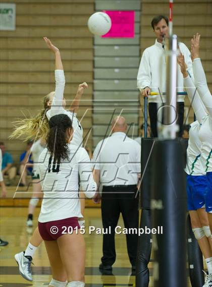 Thumbnail 3 in Hamilton vs Xavier (Gilbert Invitational) photogallery.